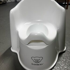 Baby Bjorn Potty Chair White